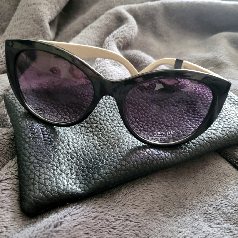 Sunglassss